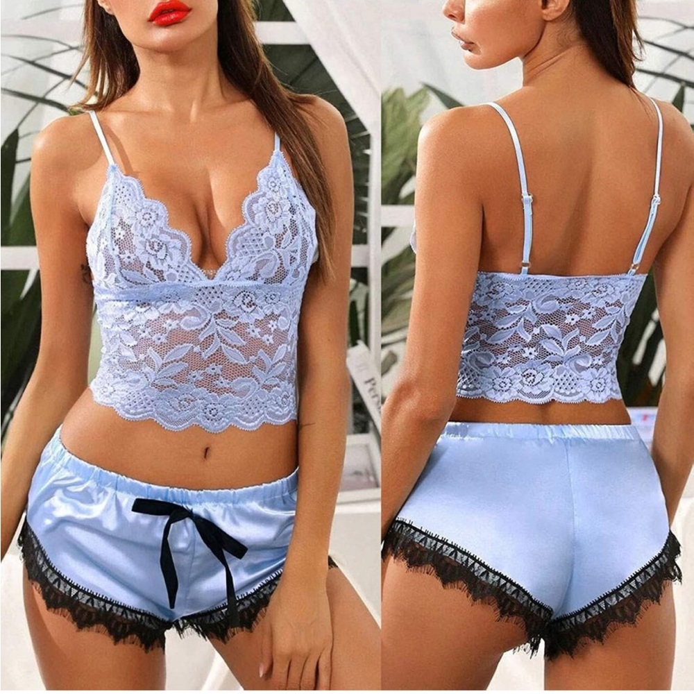 Women’s Floral Lace Bralette With Satin Shorts Set- size- Small- *NEVER WORN*